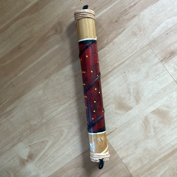 Indonesian rainstick instrument small Wood handpainted - Picture 6 of 7